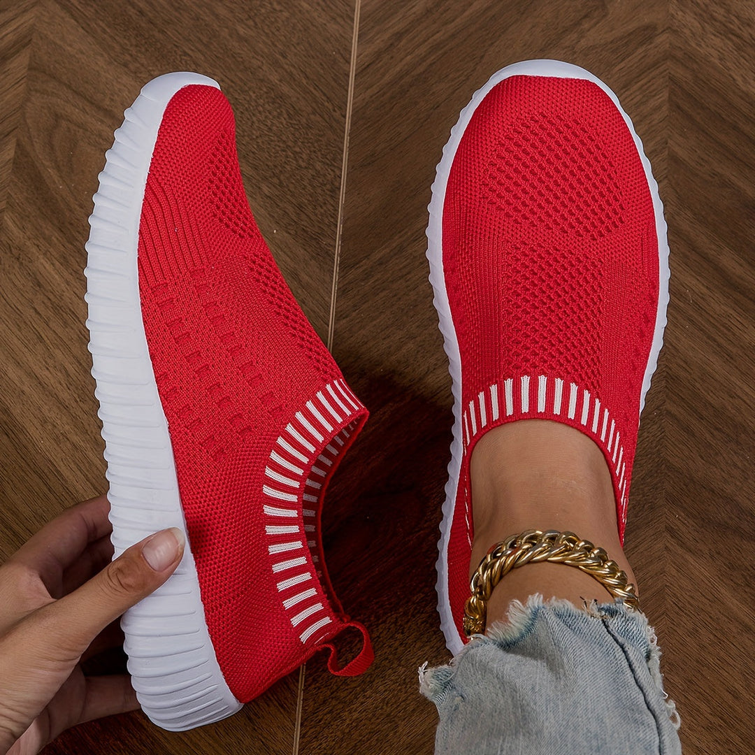 Ultra-lightweight non-slip sock trainers
