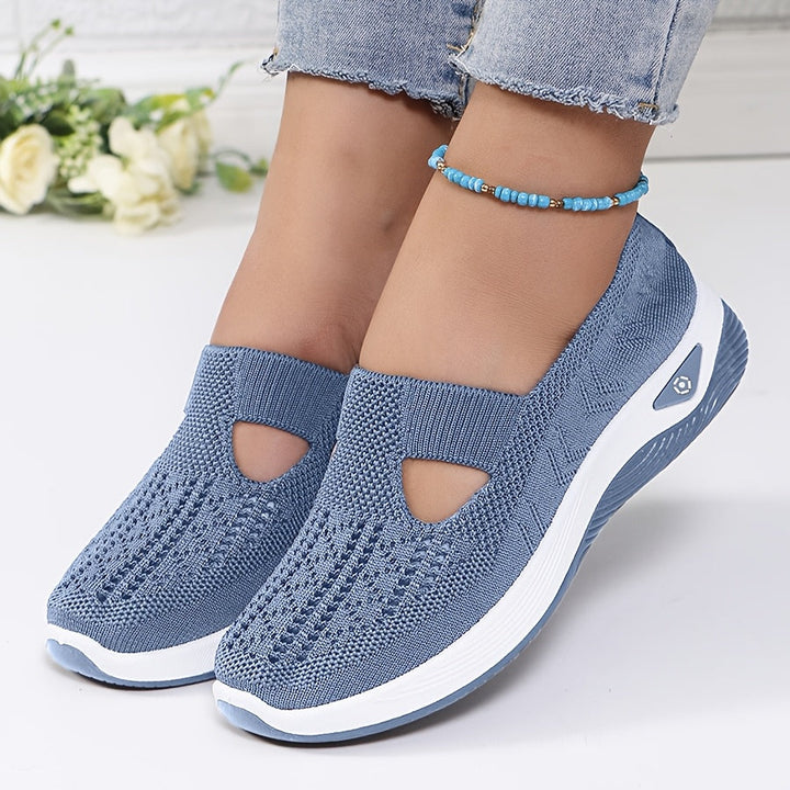 Easy slip-on trainers, stable comfort