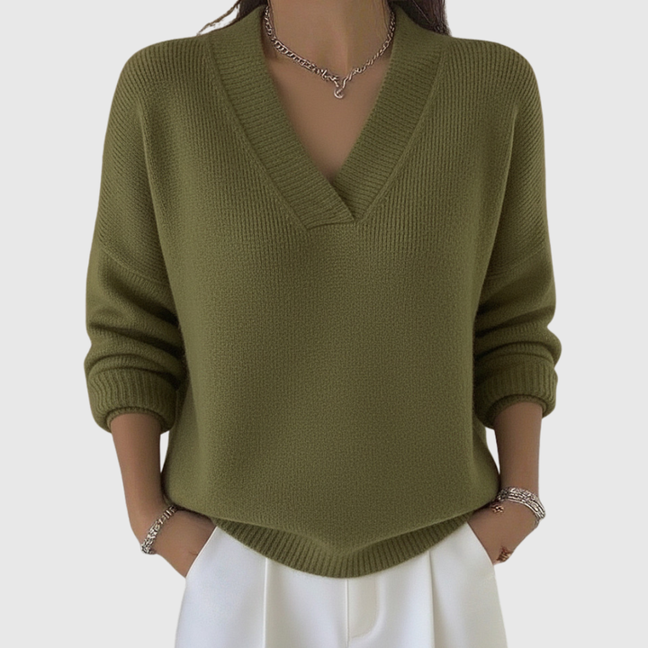 Faye | Soft V-neck jumper in a relaxed fit