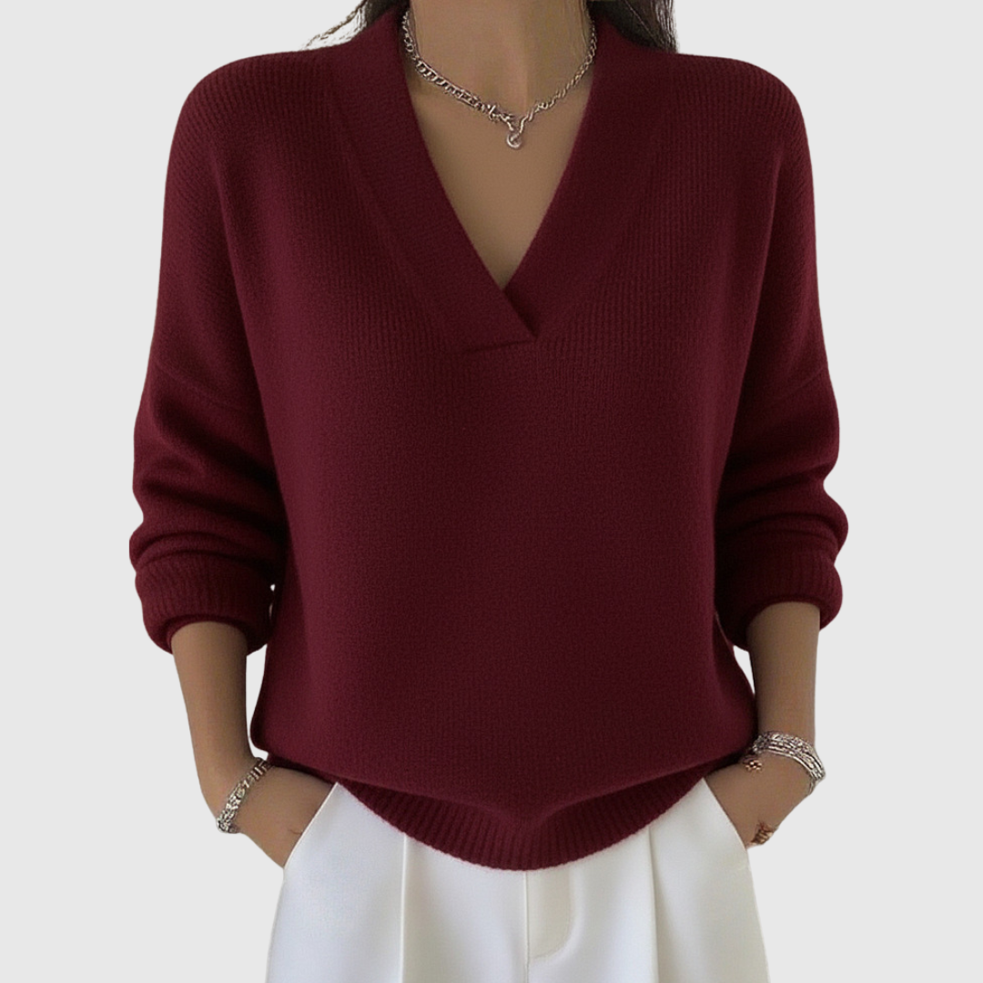 Faye | Soft V-neck jumper in a relaxed fit