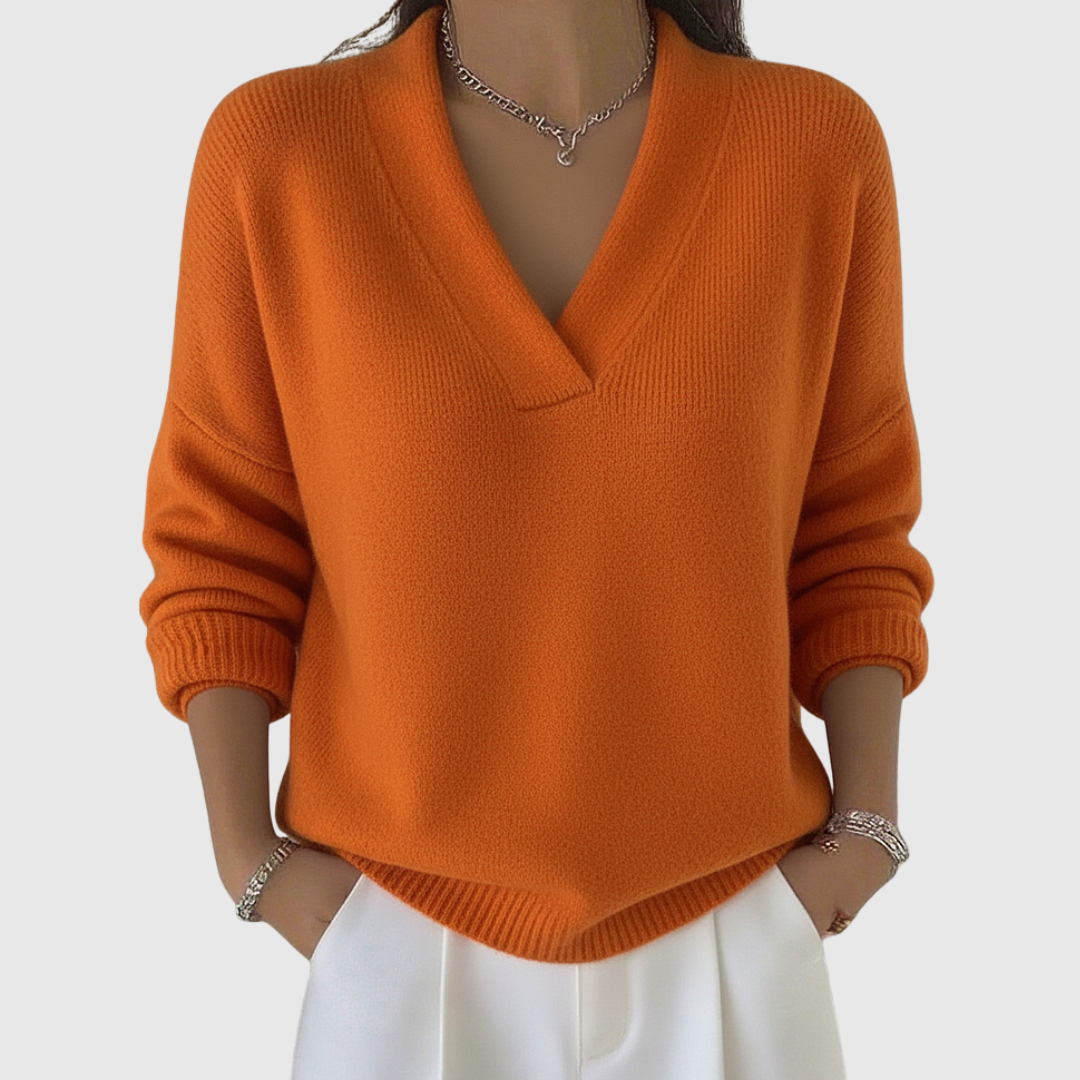 Faye | Soft V-neck jumper in a relaxed fit