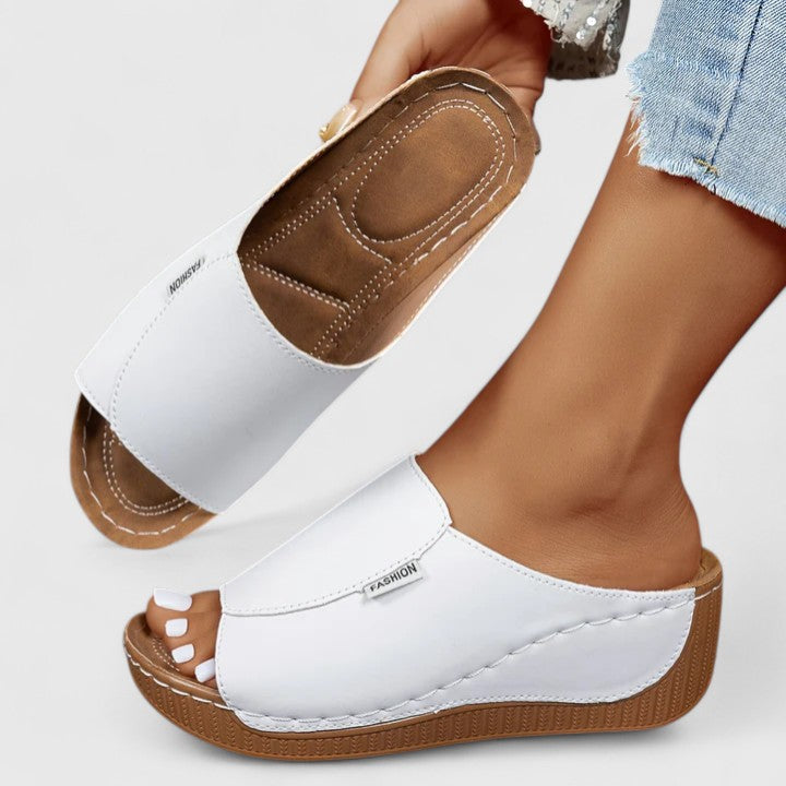Amiralie - Lightweight, elegant sandals