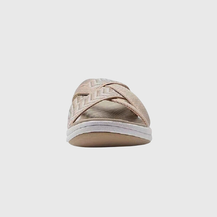 Avia – Lightweight, soft sandals