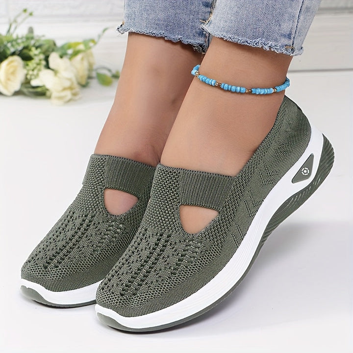Easy slip-on trainers, stable comfort