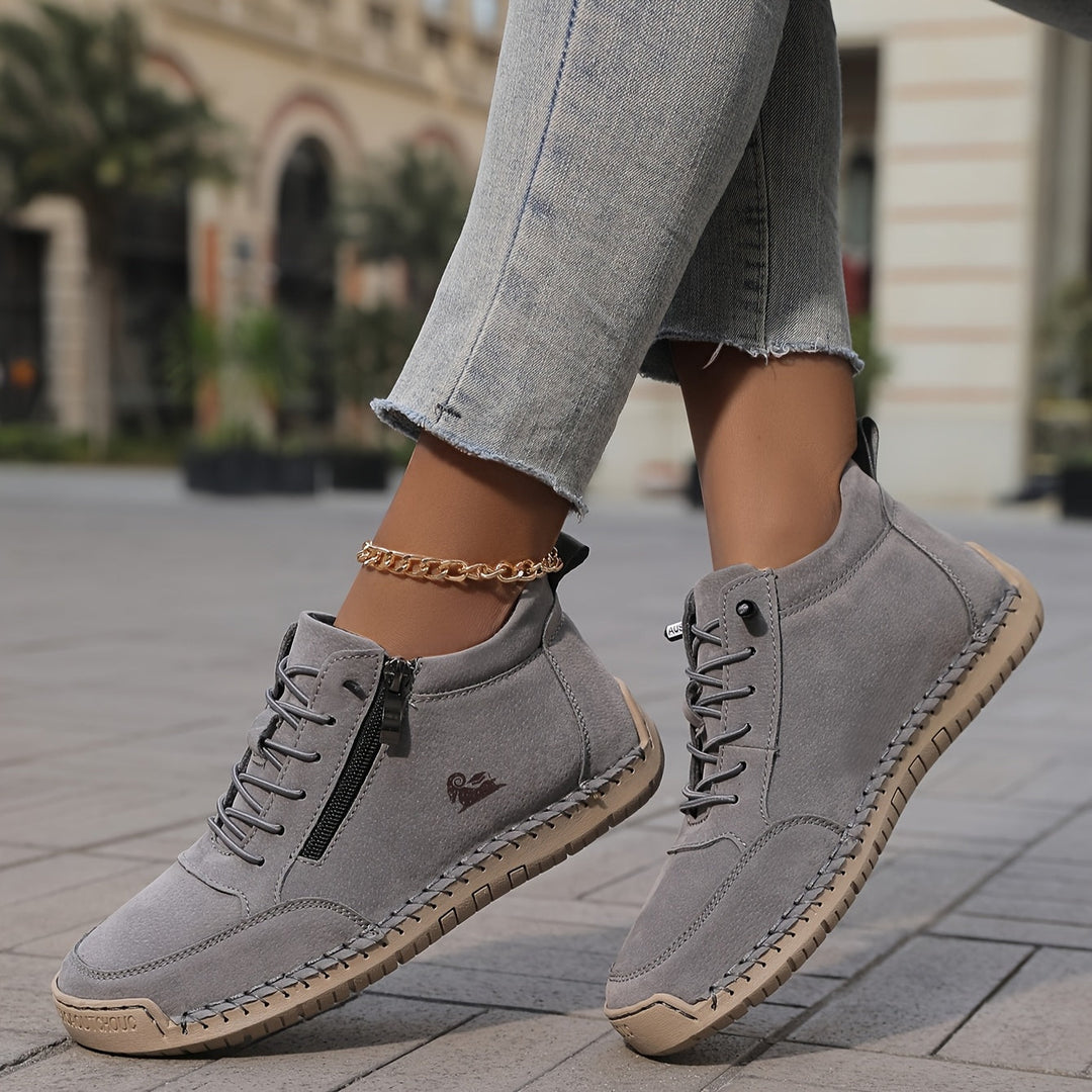 ErgoVita™ – Trainers with therapeutic comfort