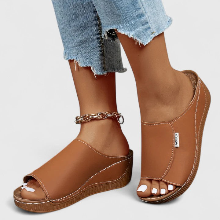 Amiralie - Lightweight, elegant sandals