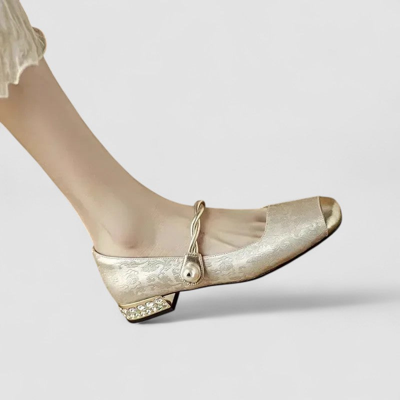 Pax - Elegant orthopaedic Mary Janes