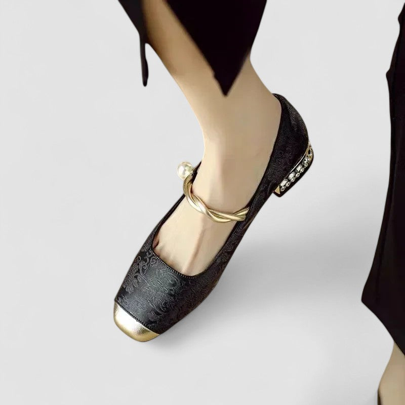 Pax - Elegant orthopaedic Mary Janes