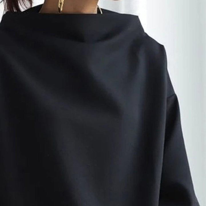Lisa | Relaxed High-Neck Top