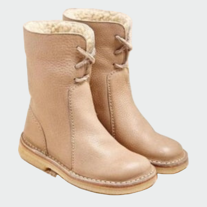 Men's waterproof leather boots with wool lining