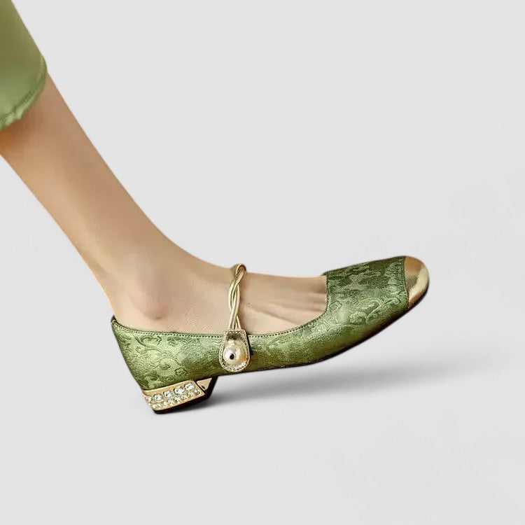 Pax - Elegant orthopaedic Mary Janes